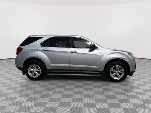 Silver Ice Metallic 2011 Chevrolet Equinox LS