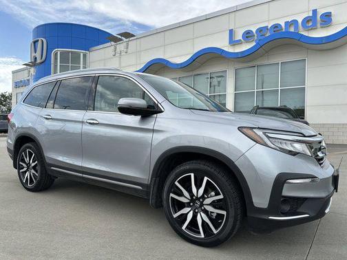 2022 Honda Pilot Touring 8-Passenger