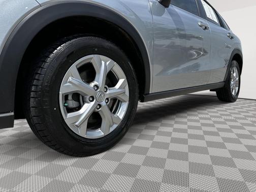Lunar Silver Metallic 2024 Honda HR-V LX
