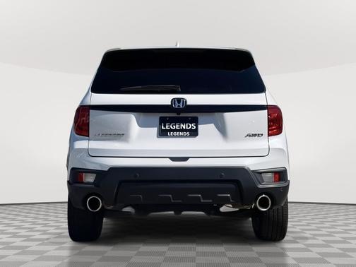 Platinum White Pearl 2025 Honda Passport AWD EX-L