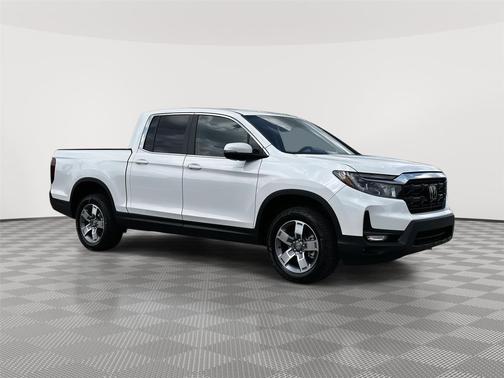 Platinum White Pearl 2026 Honda Ridgeline RTL