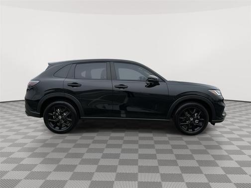 Crystal Black Pearl 2025 Honda HR-V AWD Sport