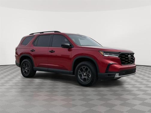 Radiant Red Metallic II 2025 Honda Pilot TrailSport