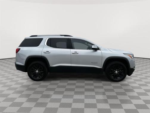 Quicksilver Metallic 2019 GMC Acadia SLT-1