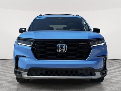 Diffused Sky Pearl 2024 Honda Pilot TrailSport