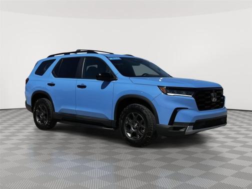 Diffused Sky Pearl 2024 Honda Pilot TrailSport