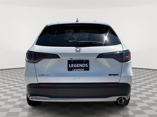 Platinum White Pearl 2024 Honda HR-V AWD Sport