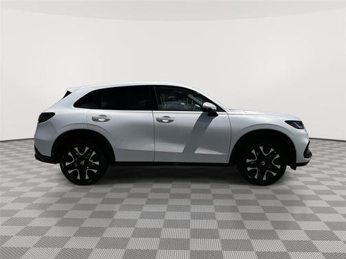 Platinum White Pearl 2027 Honda HR-V EX-L