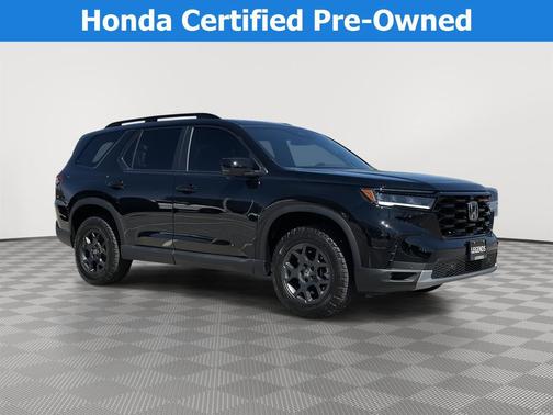 Crystal Black Pearl 2025 Honda Pilot TrailSport