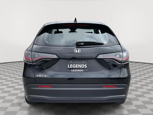 Crystal Black Pearl 2025 Honda HR-V LX