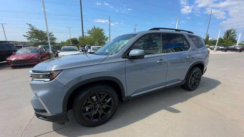 2025 Honda Pilot Touring 8-Passenger