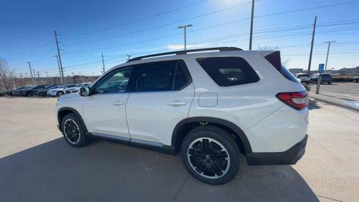 2026 Honda Pilot Touring 8-Passenger