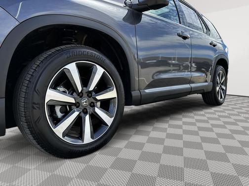 Modern Steel Metallic 2025 Honda Pilot Touring 8-Passenger