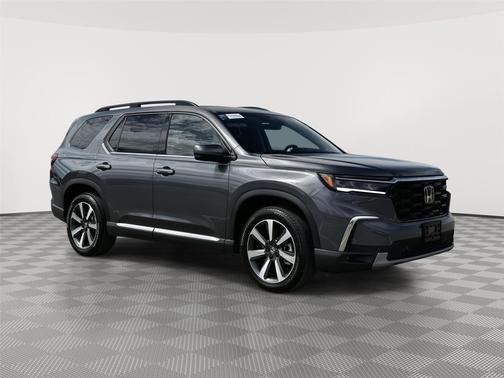 Modern Steel Metallic 2025 Honda Pilot Touring 8-Passenger