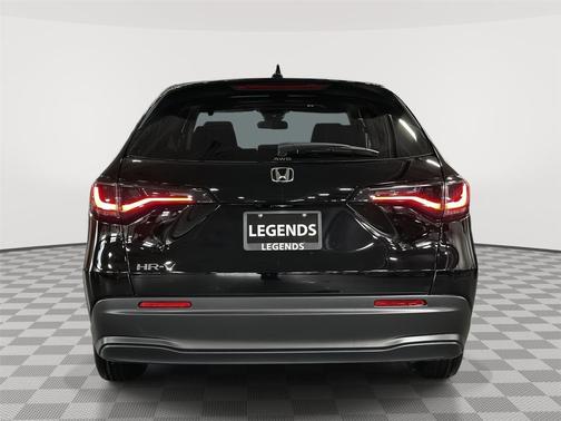 Crystal Black Pearl 2026 Honda HR-V LX