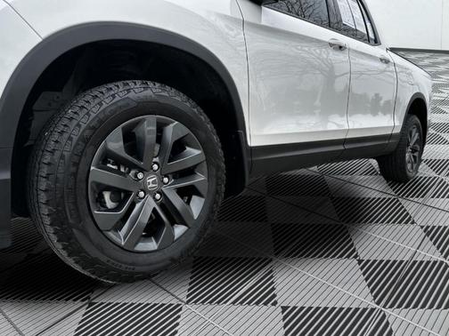2025 Honda Ridgeline Sport