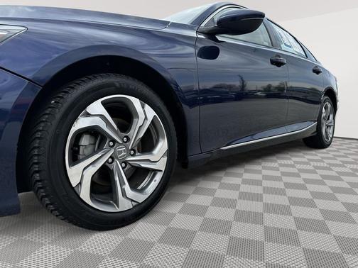 Obsidian Blue Pearl 2018 Honda Accord EX-L