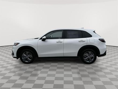 Platinum White Pearl 2026 Honda HR-V LX