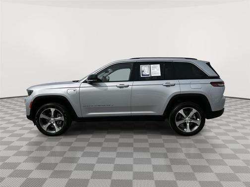 2022 Jeep Grand Cherokee 4xe Base