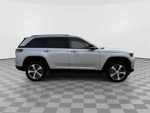 2022 Jeep Grand Cherokee 4xe Base