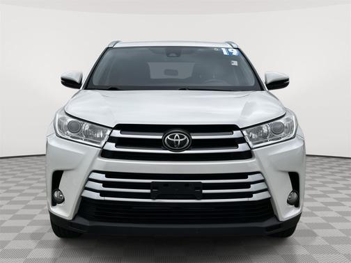 Blizzard Pearl 2019 Toyota Highlander XLE