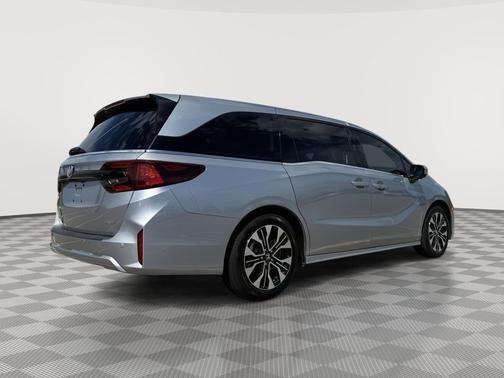Solar Silver Metallic 2026 Honda Odyssey Elite