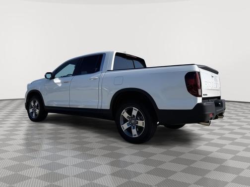 Platinum White Pearl 2026 Honda Ridgeline RTL