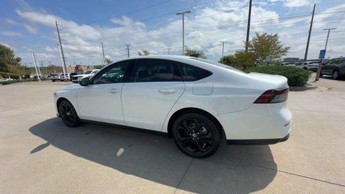 2025 Honda Accord Sport SE 1.5T