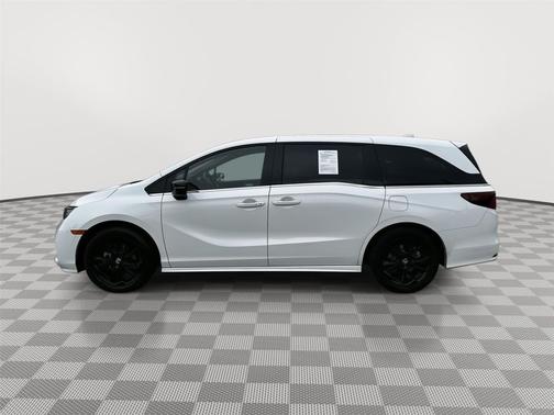 Platinum White Pearl 2024 Honda Odyssey Sport