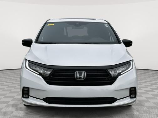 Platinum White Pearl 2024 Honda Odyssey Sport