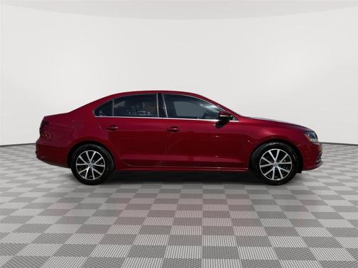 Cardinal Red Metallic 2017 Volkswagen Jetta 1.4T SE