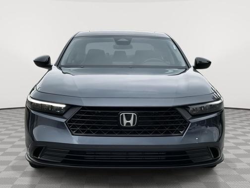 Meteorite Gray Metallic 2026 Honda Accord SE