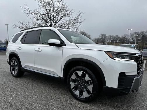 2026 Honda Pilot Touring 8-Passenger