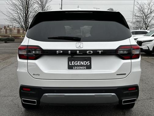 2026 Honda Pilot Touring 8-Passenger