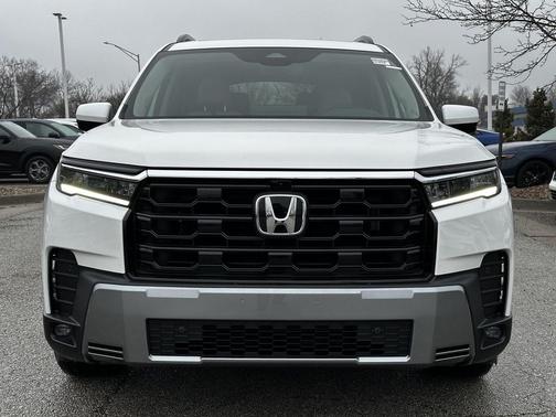 2026 Honda Pilot Touring 8-Passenger