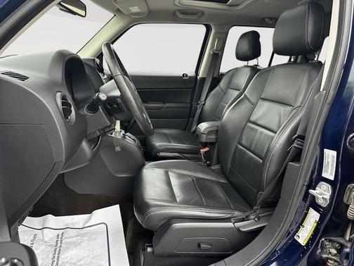 True Blue Pearlcoat 2017 Jeep Patriot High Altitude