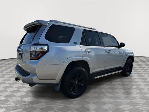 Classic Silver Metallic 2014 Toyota 4Runner SR5