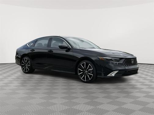 Crystal Black Pearl 2026 Honda Accord Hybrid Touring