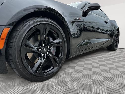 Black 2024 Chevrolet Camaro RWD Coupe LT1