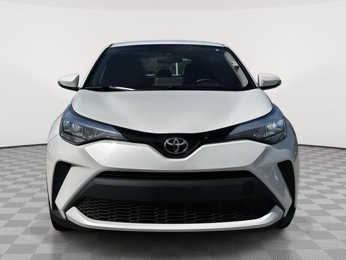 Blizzard Pearl 2020 Toyota C-HR LE