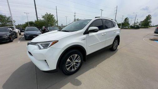 2017 Toyota RAV4 Hybrid XLE