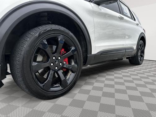 STAR WHITE MET TRI-COAT 2020 Ford Explorer ST