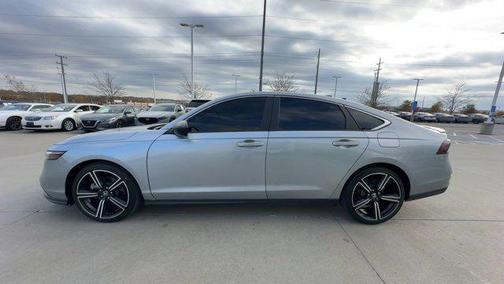 2023 Honda Accord Hybrid Base