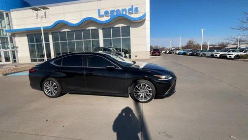 2019 Lexus ES 350 Base