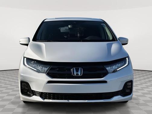 Platinum White Pearl 2026 Honda Odyssey EX-L