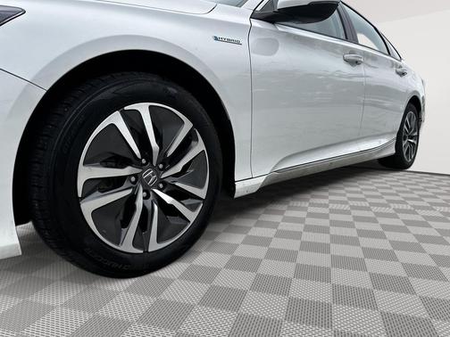 Platinum White Pearl 2019 Honda Accord Hybrid Touring