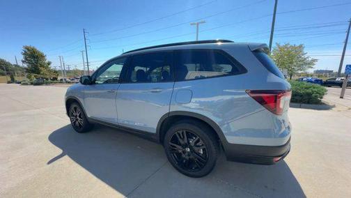 2022 Honda Pilot AWD Black Edition