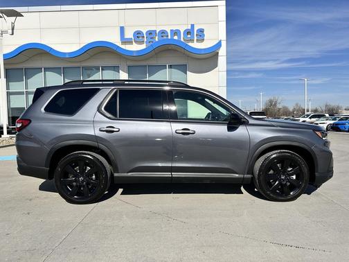 2025 Honda Pilot Black Edition