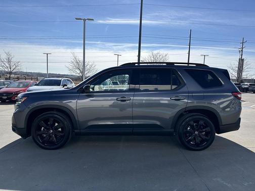 2025 Honda Pilot Black Edition