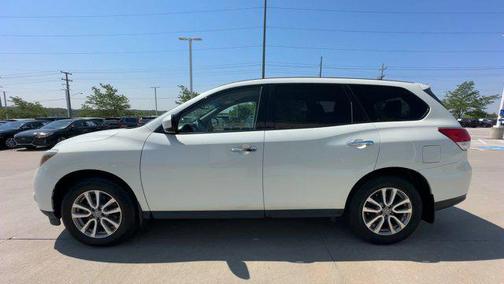 2015 Nissan Pathfinder S
